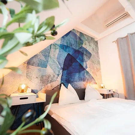 Comfy Downtown Loft - Self Check-in - Centre Of *