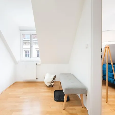 Noor - Comfy Downtown Loft - Self Check-in - Centre Of Lägenhet *