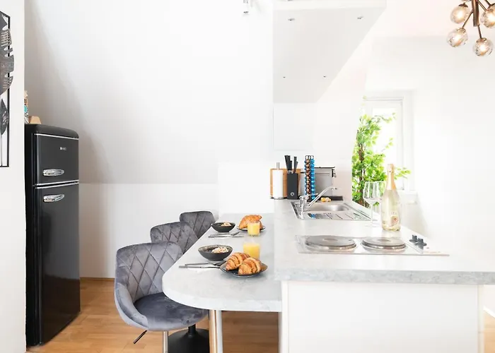 Lägenhet Noor - Comfy Downtown Loft - Self Check-in - Centre Of